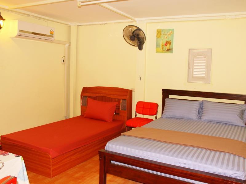 Mint Hostel Bangkok Bagian luar foto