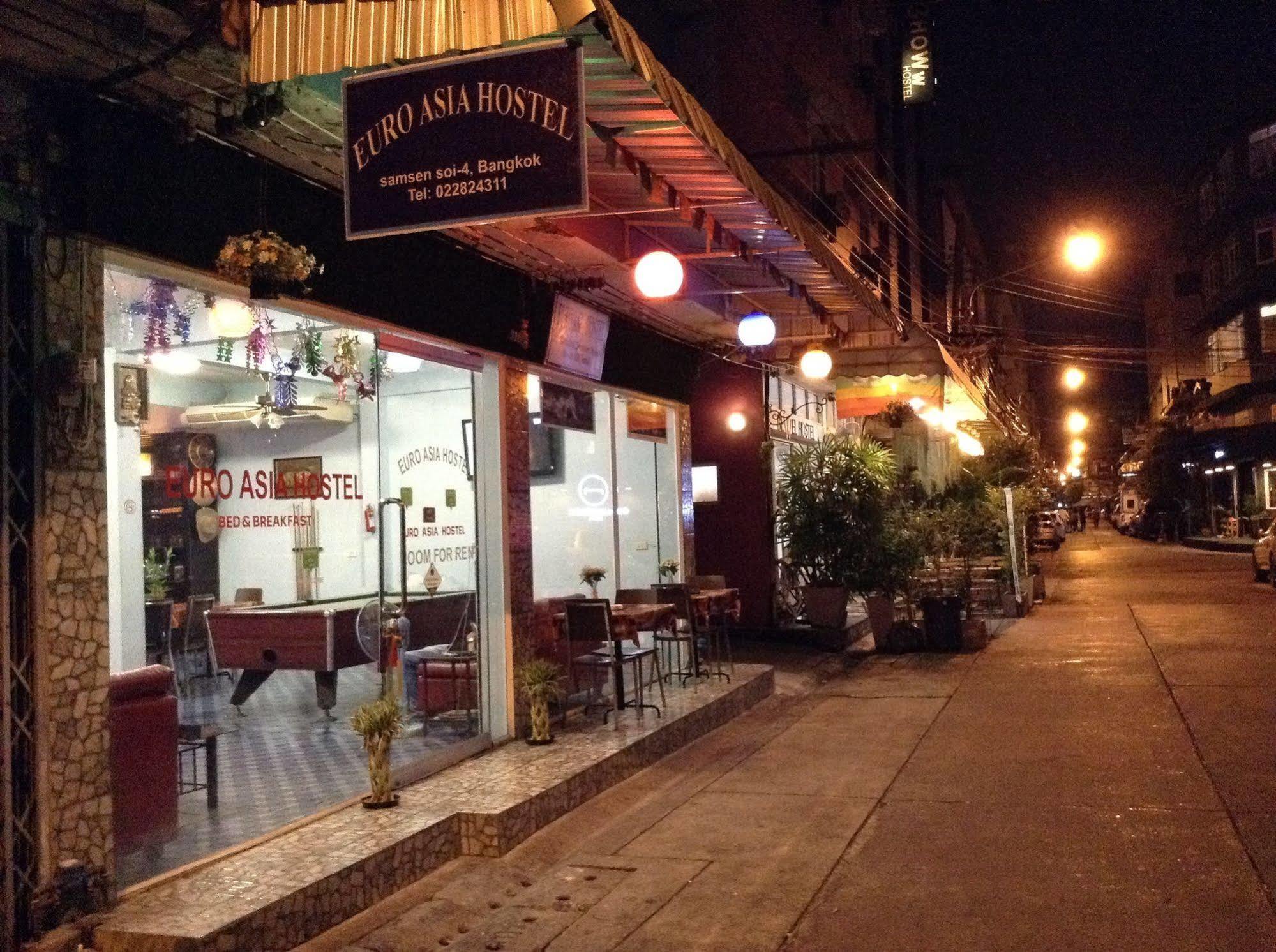 Mint Hostel Bangkok Bagian luar foto