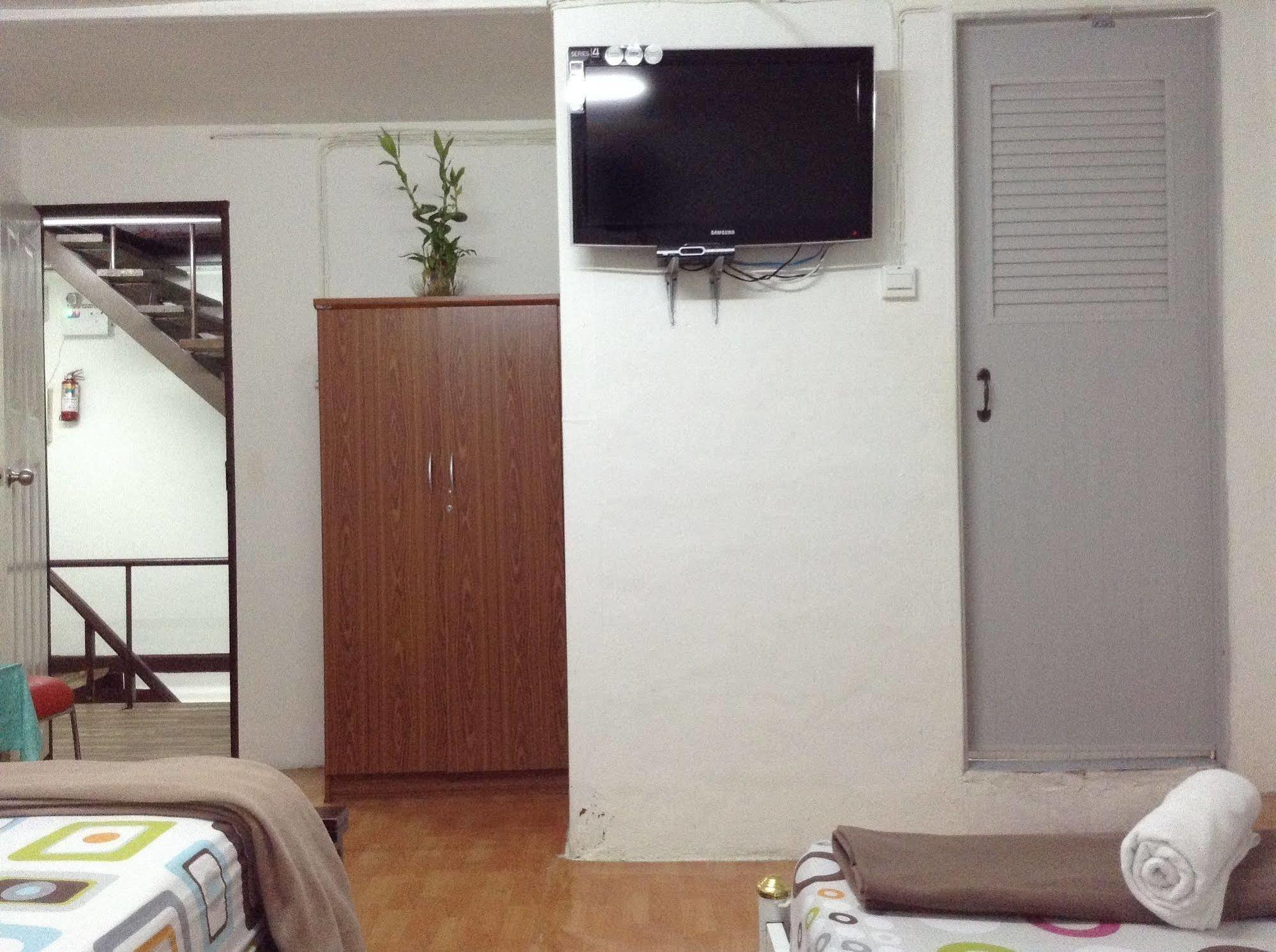 Mint Hostel Bangkok Bagian luar foto